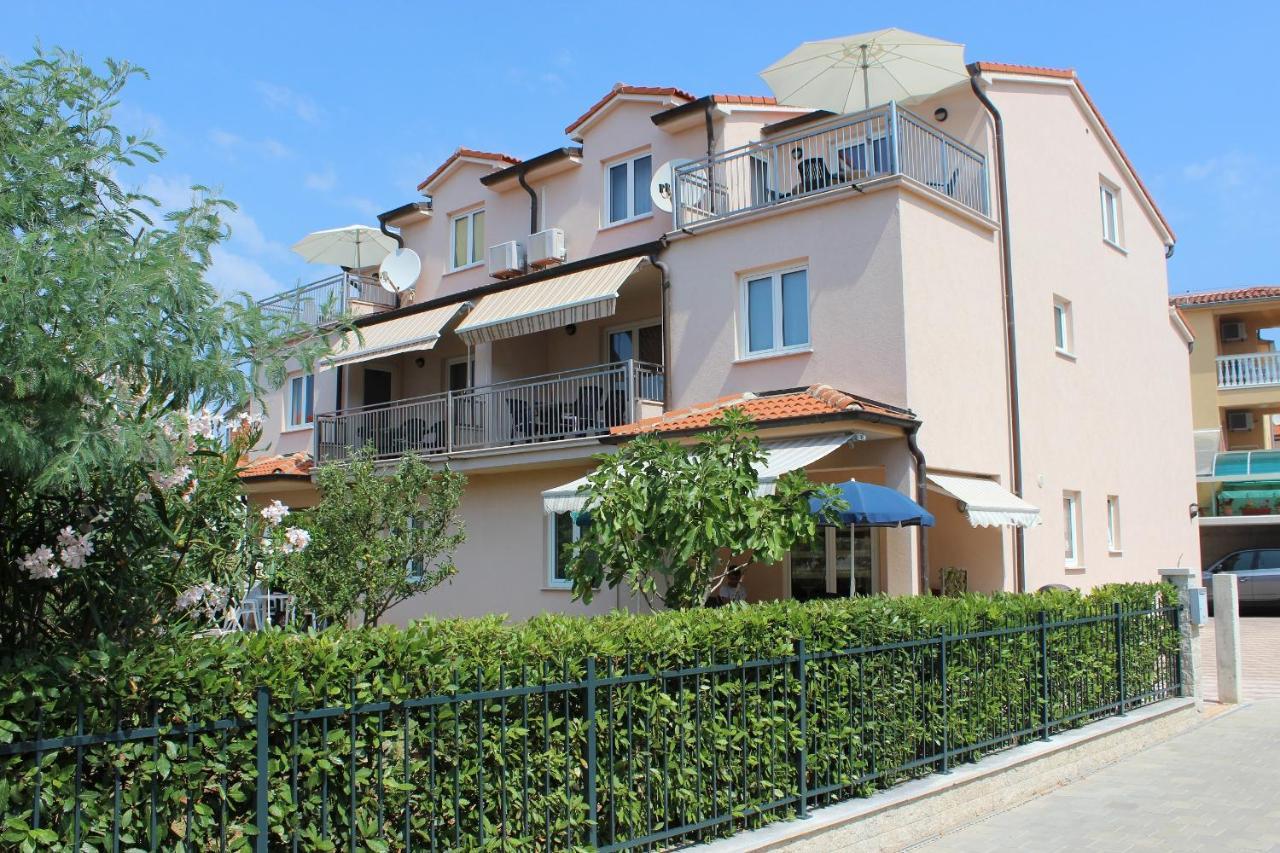 Apartments Istriensonne - Haus Anto Medulin Exterior foto